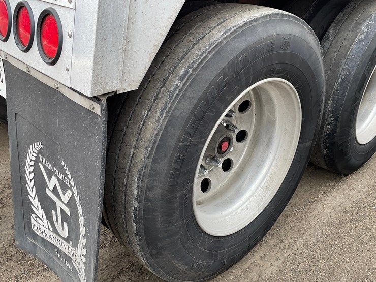 2016-wilson-hopper-bottom-image-11