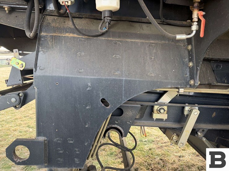 2008-case-ih-7010-image-61