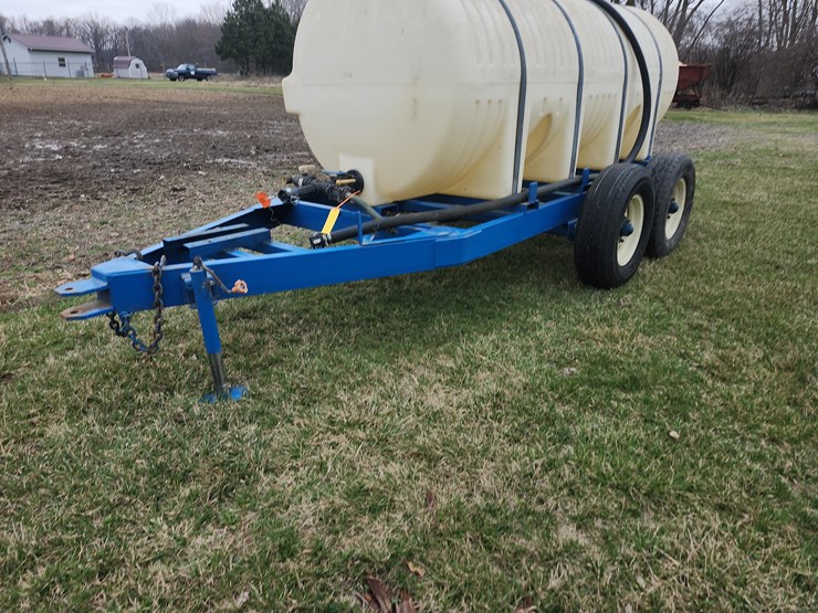 tag-#51,-1000-gal-nurse-trailer-image-1