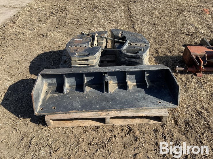 caterpillar-100-image-6