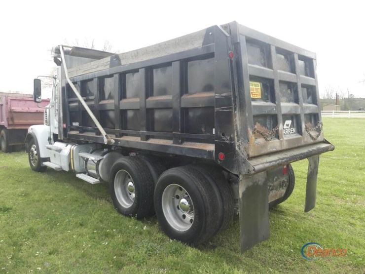 2016-freightliner-122sd-image-3