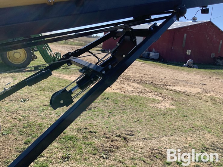 2024-meridian-1640-tl-auger-image-16