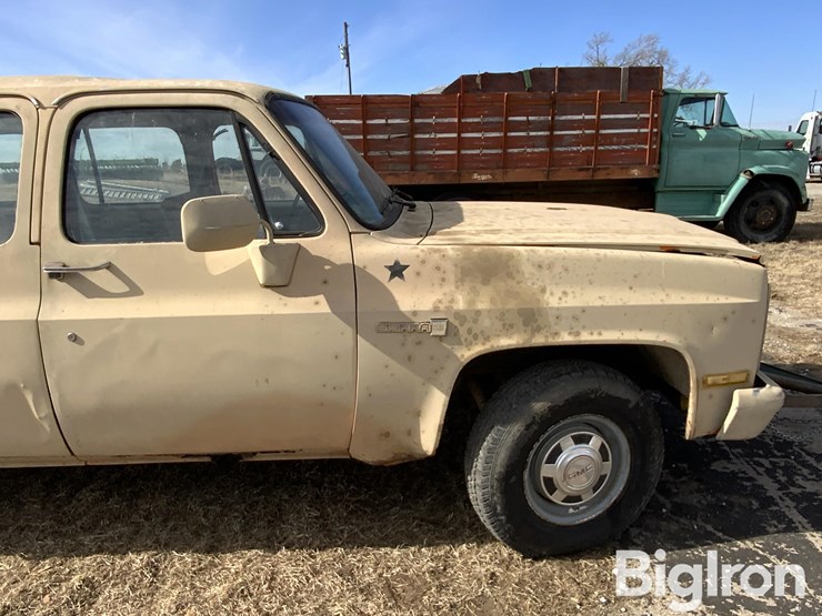 1987-gmc-suburban-image-19