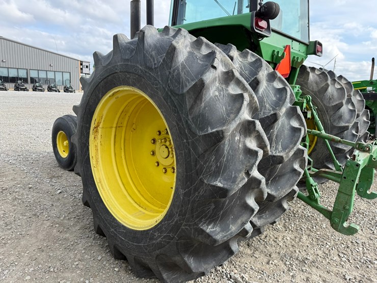 1976-john-deere-4630-image-33