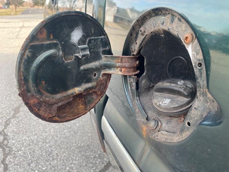 #1430-•-2002-green-gmc-sierra-(has-wi-title)-(of)-image-49