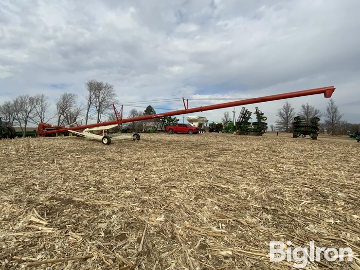 buhler-farm-king-y1385-image-7