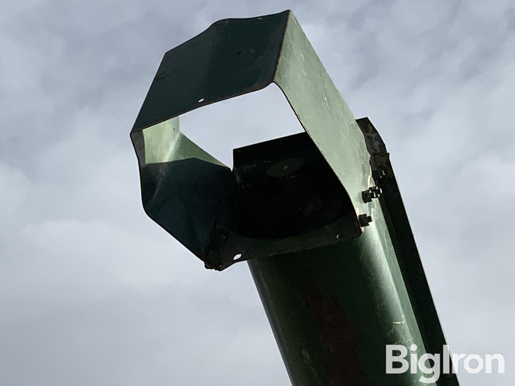 john-deere-700-image-12