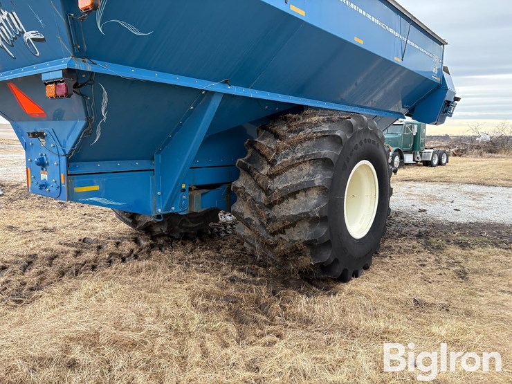 2002-kinze-1050-image-16