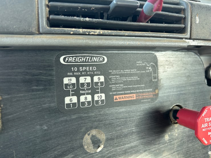 #36890-•-2006-freightliner-columbia-daycab-1fujf0cv16lv57509-inv#-36890-image-56