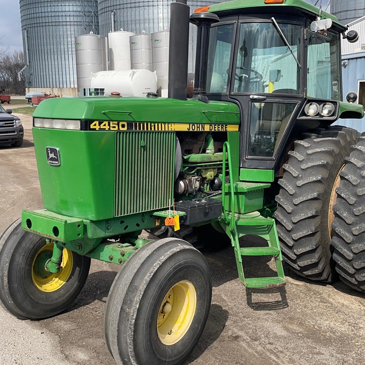 1983 JOHN DEERE 4450
