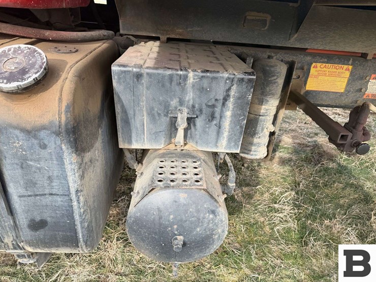 1985-international-s2300-image-26