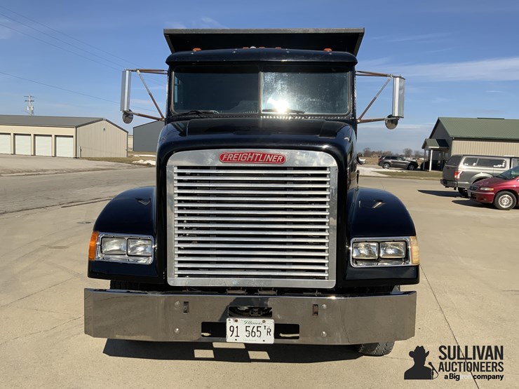 1995-freightliner-fld112-image-2