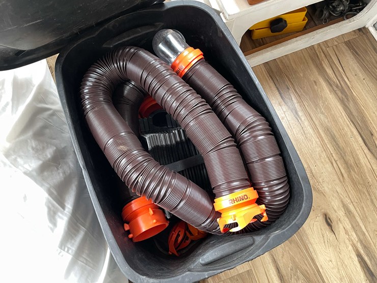 #1435-•-1978-airstream-land-yacht-31'---fully-remodeled,-road-ready-(has-wi-title)-(of)-image-109