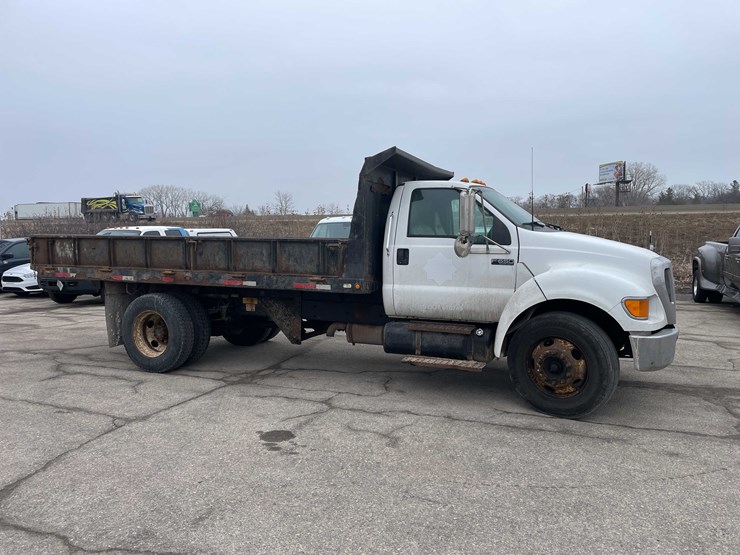 2006-ford-f650-xl-image-4