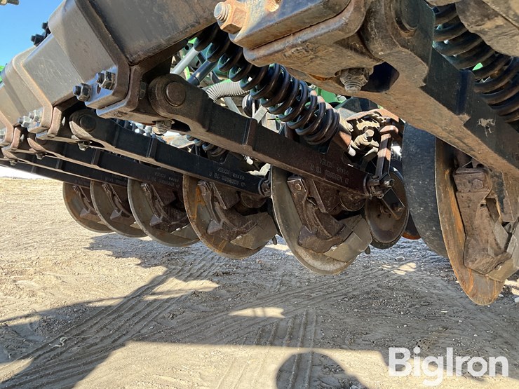 john-deere-1560-image-13