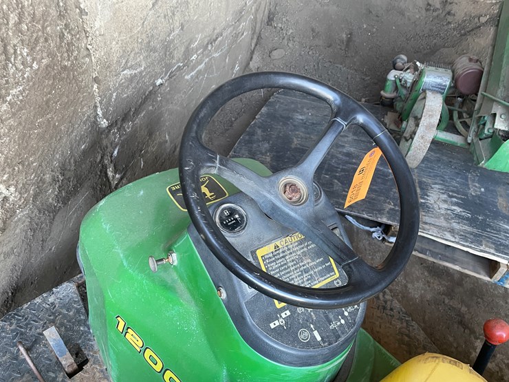 #6018-•-john-deere-1200a-ride-on-finisher-with-seeder-image-10