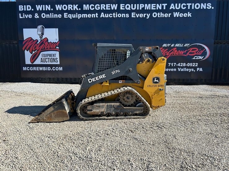 2019-deere-317g-image-1