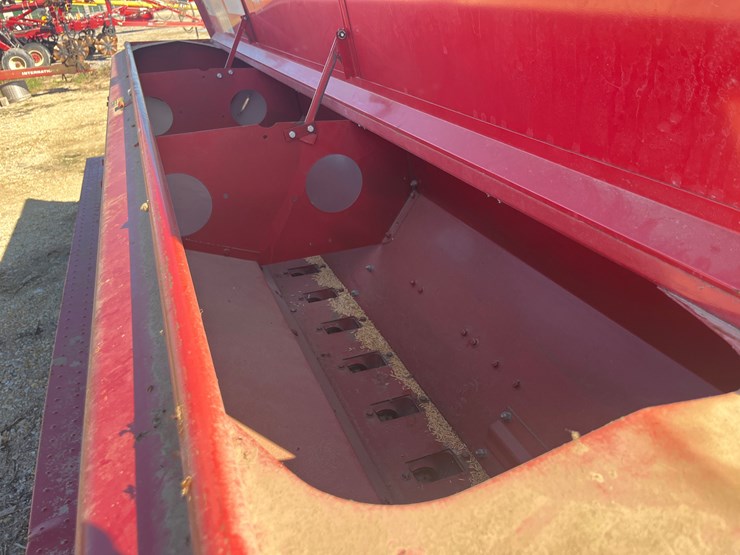 international-5100-image-13