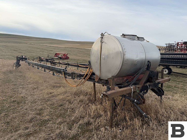 ag-pro-72'-sprayer---craigmont,-id-image-3