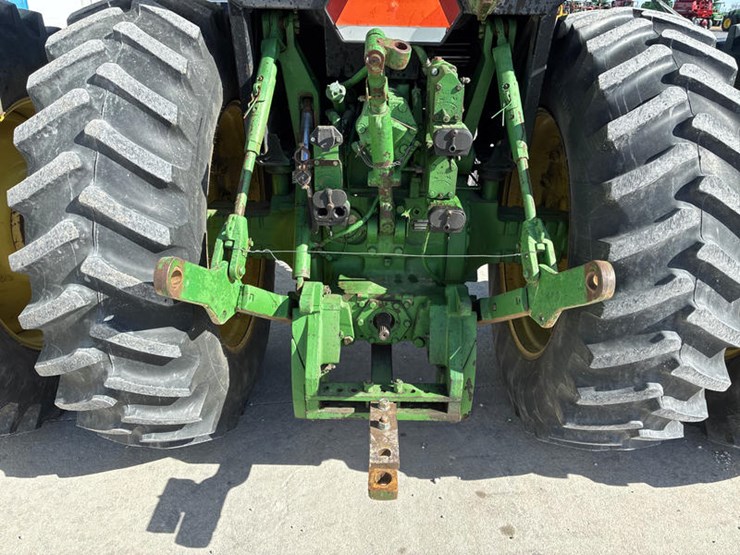 1984-john-deere-4650-image-23