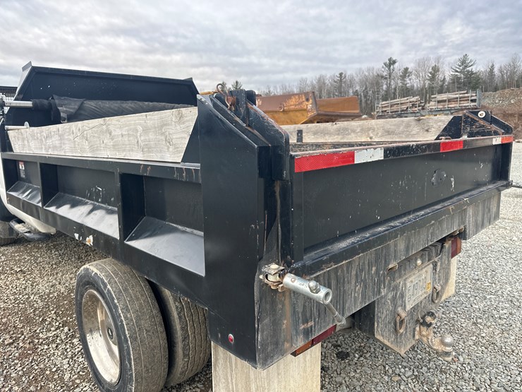 2005-ford-f550-image-17