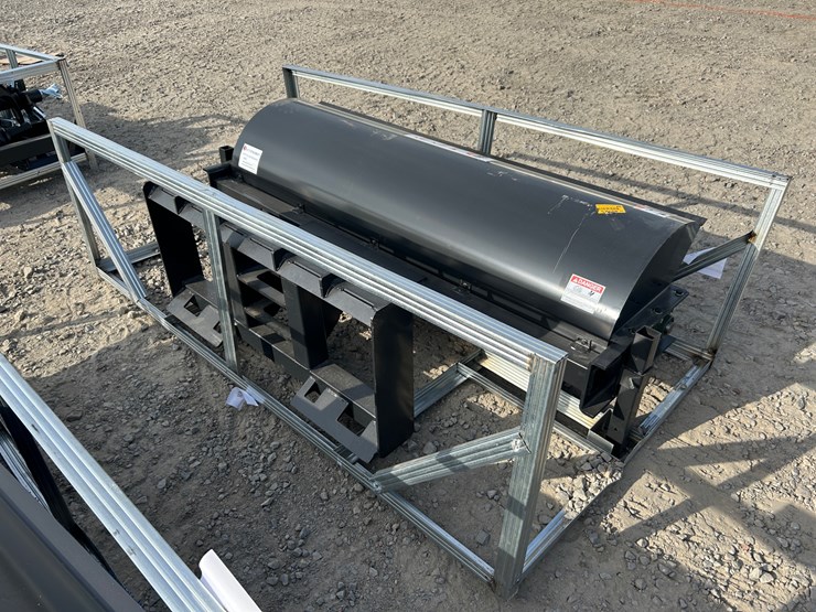 #2024-•-unused-jct-84"-angle-broom-inv#-40725-image-1