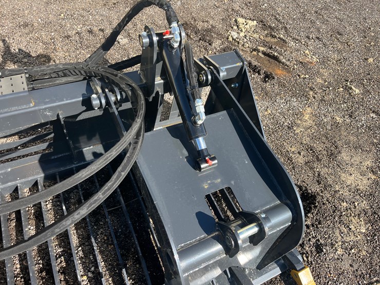 #5063-•-new-land-honor-rock-grapple-bucket-image-6