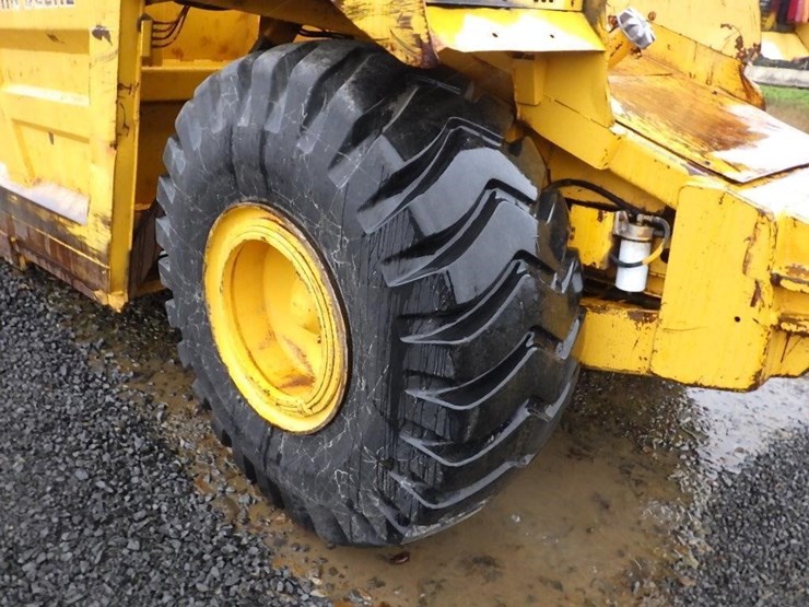 1987-deere-862b-image-33