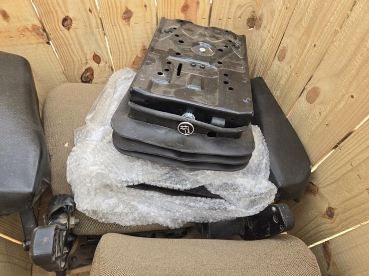 john-deere-5.5-image-4