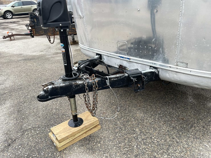 #1435-•-1978-airstream-land-yacht-31'---fully-remodeled,-road-ready-(has-wi-title)-(of)-image-153