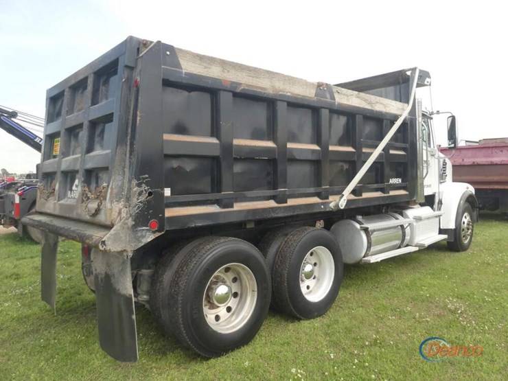 2016-freightliner-122sd-image-2