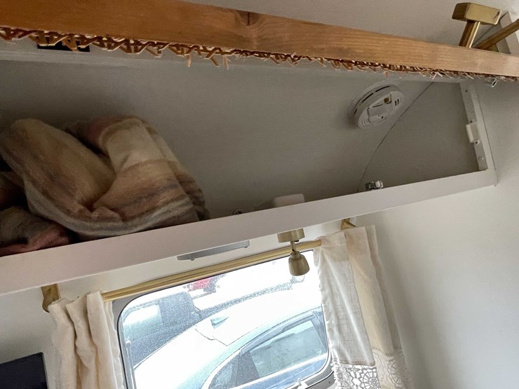 #1435-•-1978-airstream-land-yacht-31'---fully-remodeled,-road-ready-(has-wi-title)-(of)-image-41