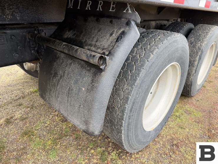 2001-international-9200-image-30