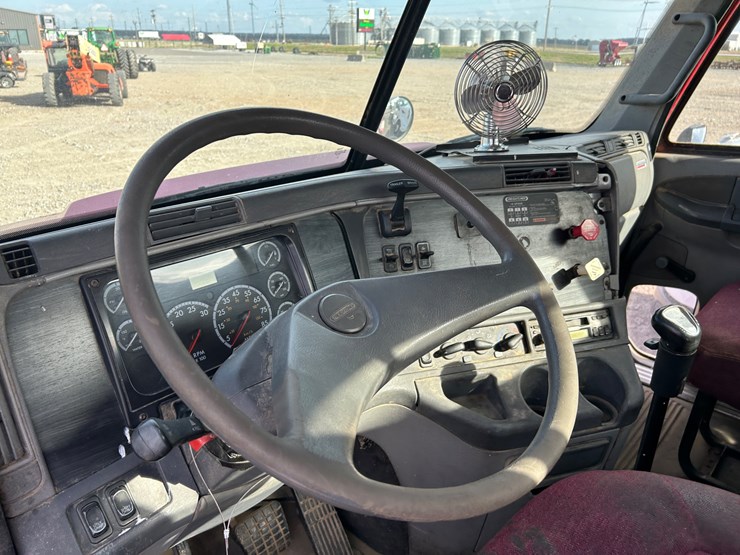 #36890-•-2006-freightliner-columbia-daycab-1fujf0cv16lv57509-inv#-36890-image-46