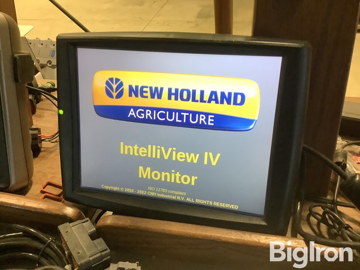 2018-case-ih-700-image-5
