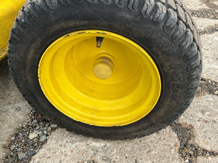 john-deere-x390-image-31