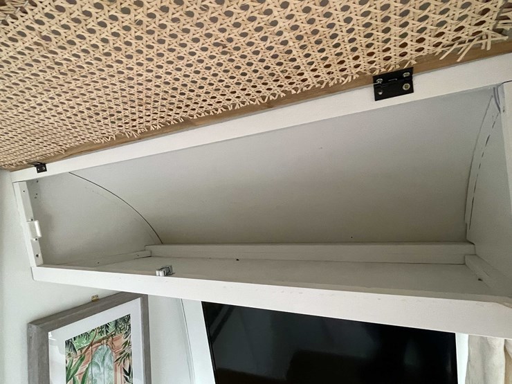 #1435-•-1978-airstream-land-yacht-31'---fully-remodeled,-road-ready-(has-wi-title)-(of)-image-40