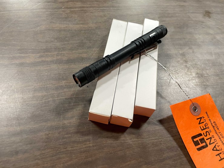 #2282-•-(4)-led-mechanic's-flashlights-(pr10)-image-1