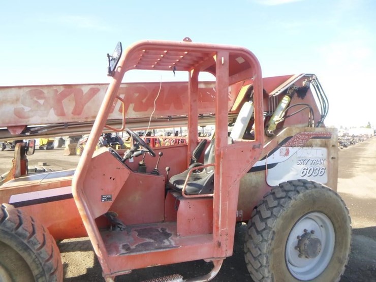 sky-trak-6036-image-23