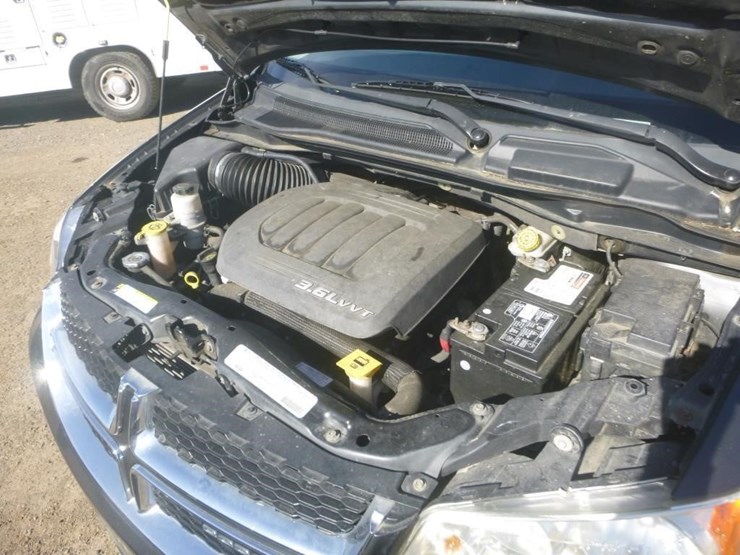 2012-dodge-grand-caravan-image-13