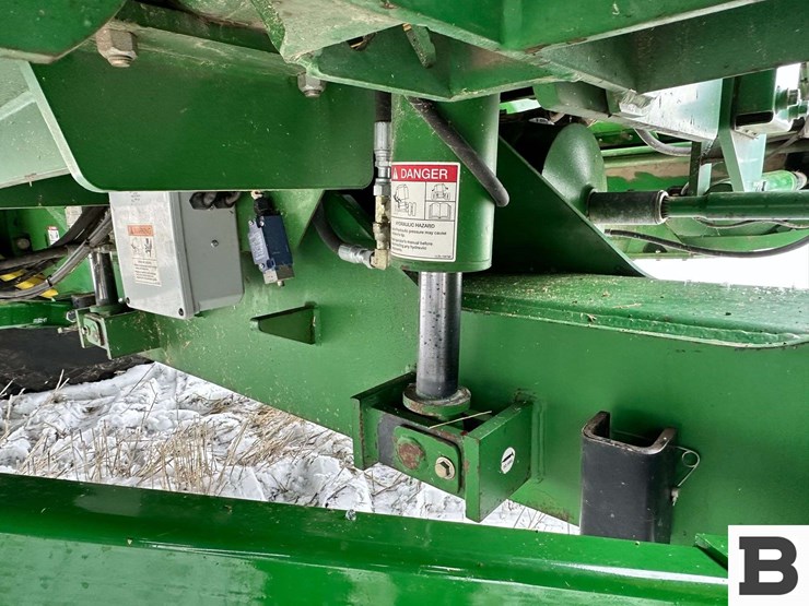 2006-john-deere-9860-sts-image-108