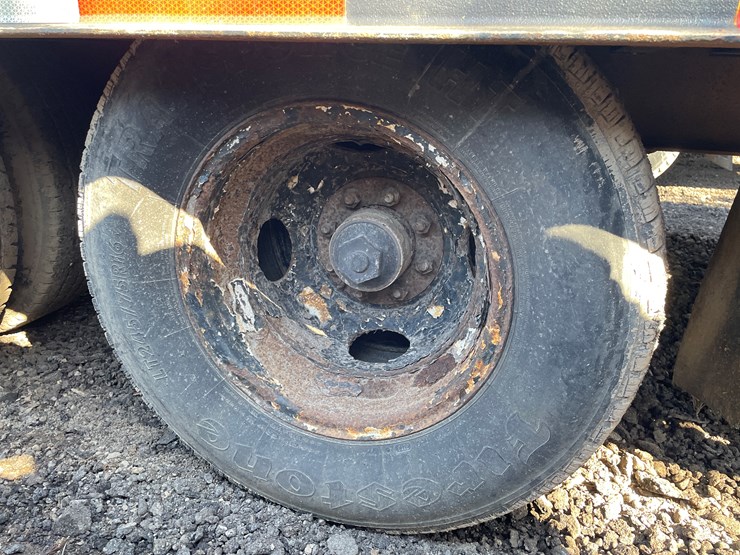 #6061-•-2004-redi-haul-12-ton-tandem-axle-flatbed-equipment-trailer-(has-wi-title)-image-9