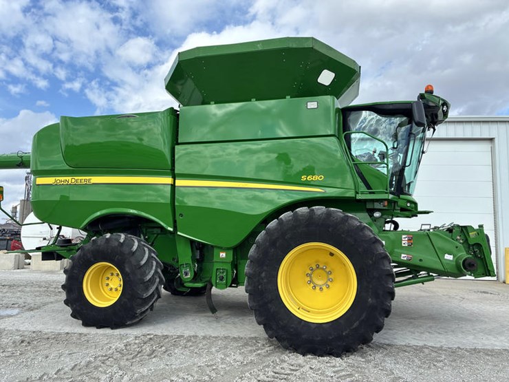 2013-john-deere-s680-image-3