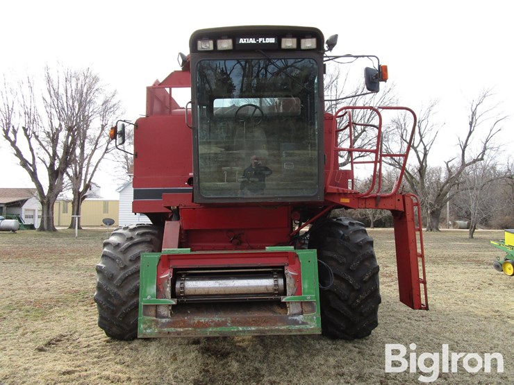 1992-case-ih-1680-image-2
