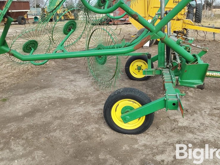 john-deere-702-image-15