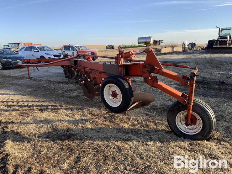 case-8-bottom-plow-image-7