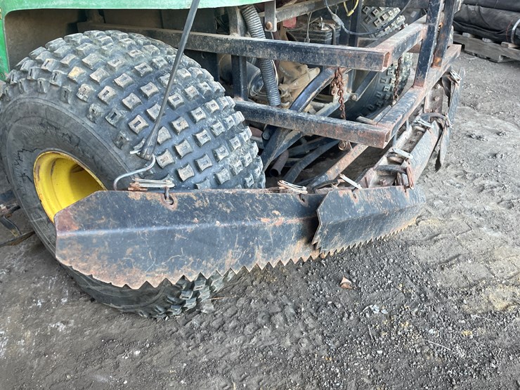 #6018-•-john-deere-1200a-ride-on-finisher-with-seeder-image-9