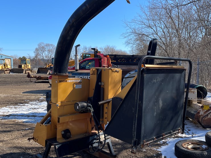 #6052-•-2000-woods-8100-chipper-image-5