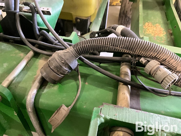 2011-john-deere-1720-image-10