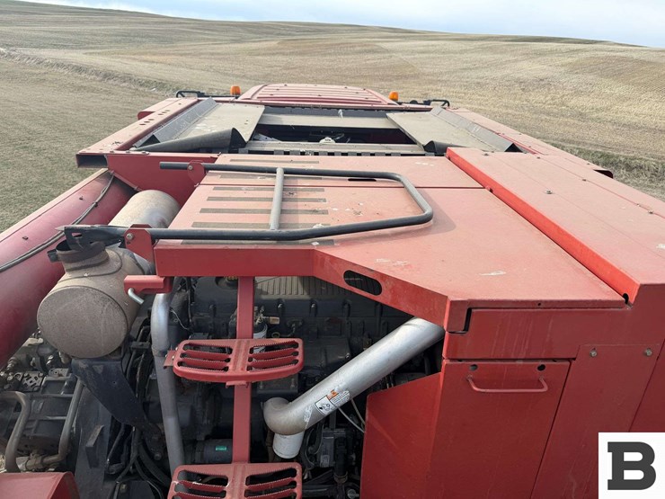 2008-case-ih-7010-image-82